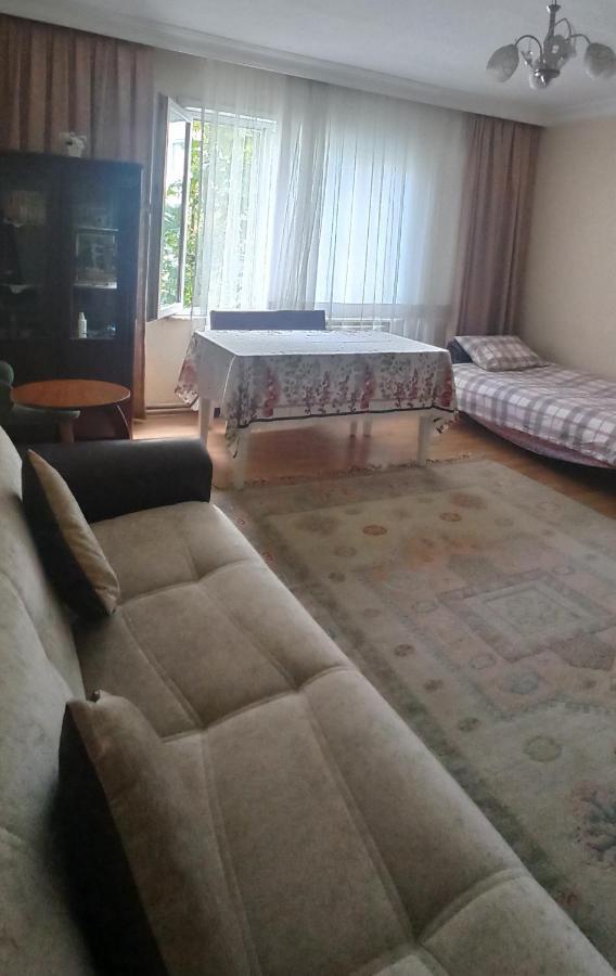 Private Room Close To Merter And Gungoren Textile Center イスタンブール エクステリア 写真